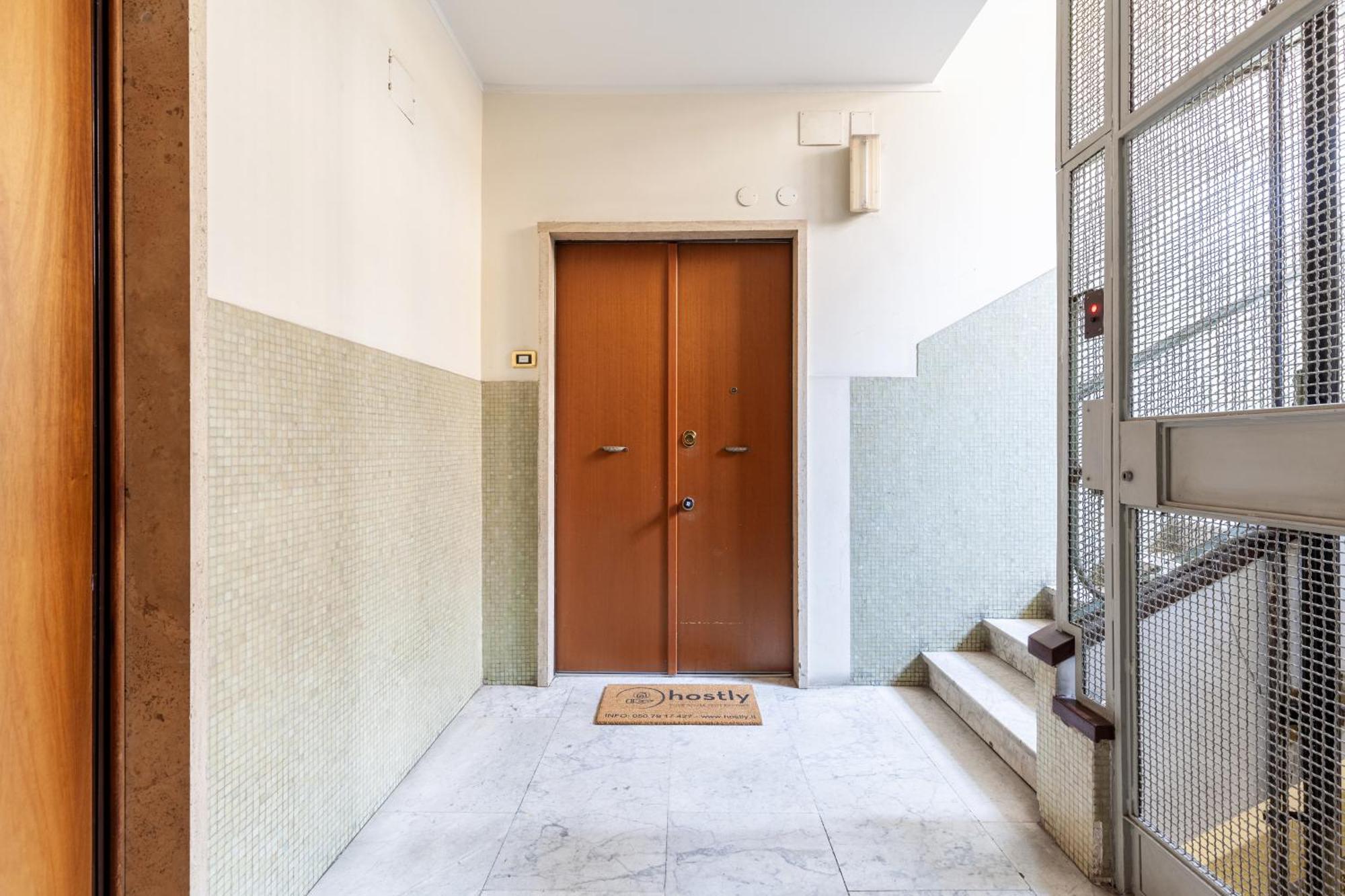 Hostly - Trieste Apartment *